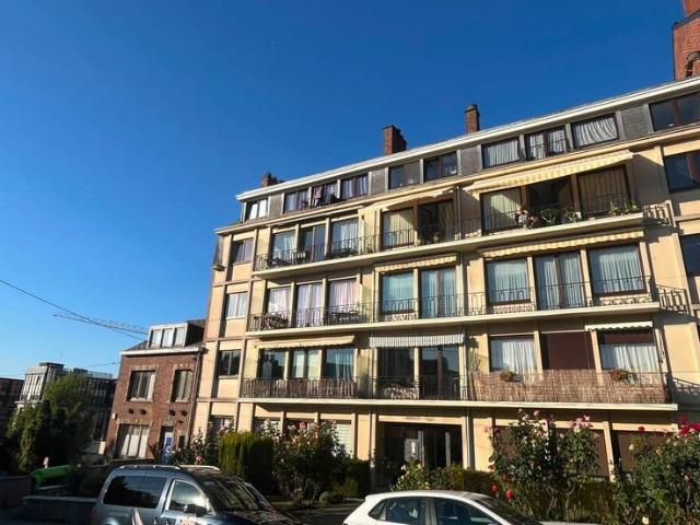 Studio meublé avec goût au cœur de Salzinnes !