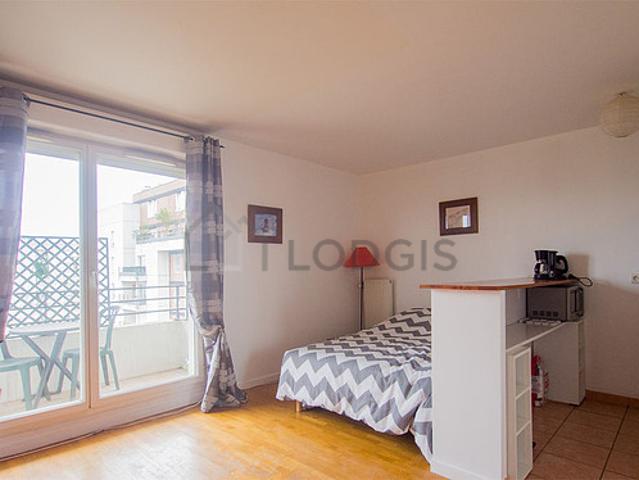 Studio meublé avec garage, terrasse et ascenseur Courbevoie 92400