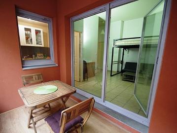 Studio meublé avec garage, terrasse et place de parking en option Lyon 9°