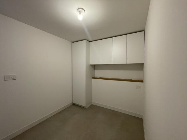 T1 BIS MEUBLE AVEC PARKING / SECTEUR RIVES DU LEZ