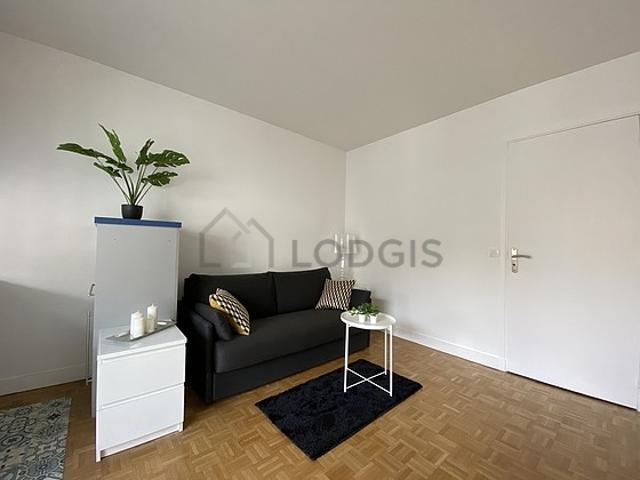 Studio meublé avec terrasse, ascenseur et concierge Monceau Paris 8°