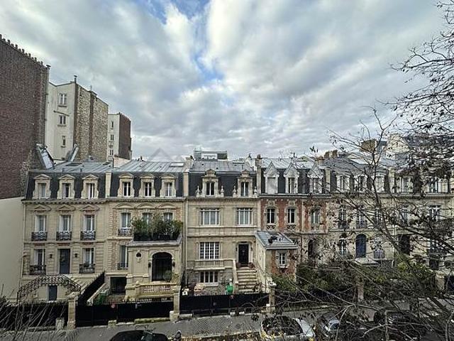 Studio meublé avec terrasse, ascenseur et concierge Paris 16°