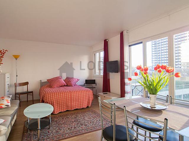 Studio meublé avec terrasse, ascenseur et concierge Puteaux 92800