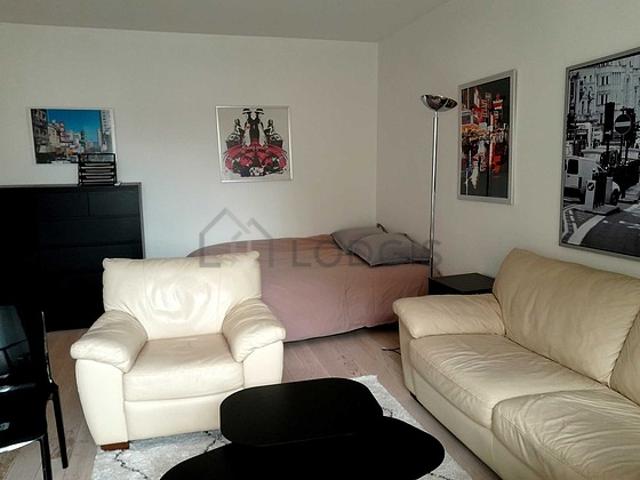 Studio meublé avec terrasse et ascenseur Auteuil Paris 16°