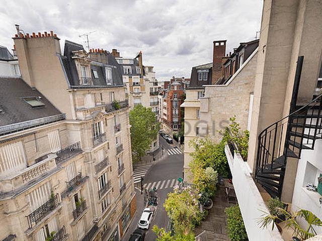 Studio meublé avec terrasse et ascenseur Paris 16°