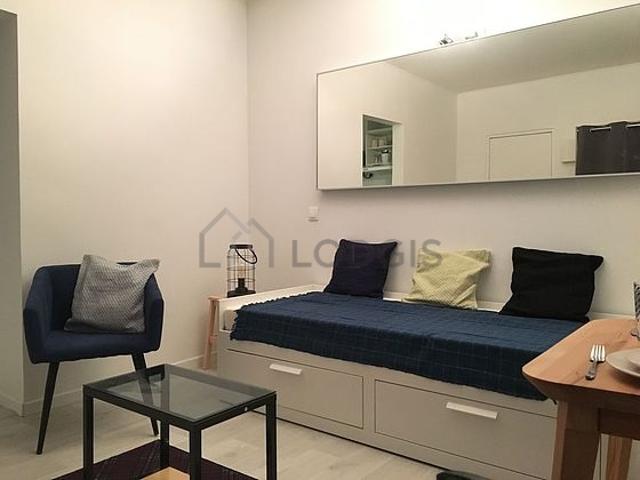 Studio meublé avec terrasse Saint Denis 93200