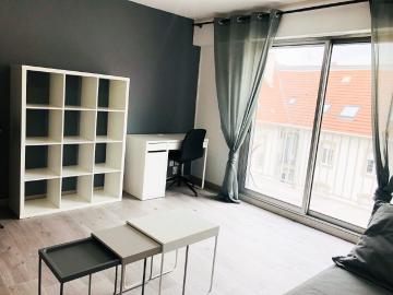 Studio meublé avec un balcon – Gare / rue d’Obernai