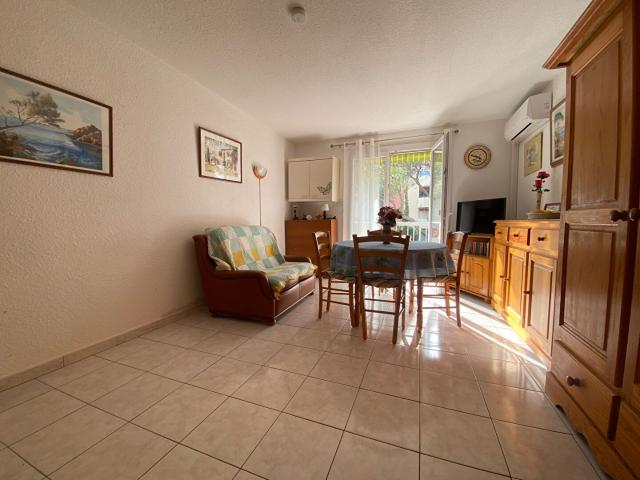 Studio meublé à 200 mètre de la plage
