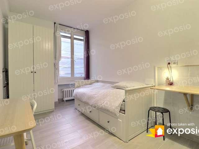 Studio meublé à louer 16 m² Notre Dame de Paris Paris