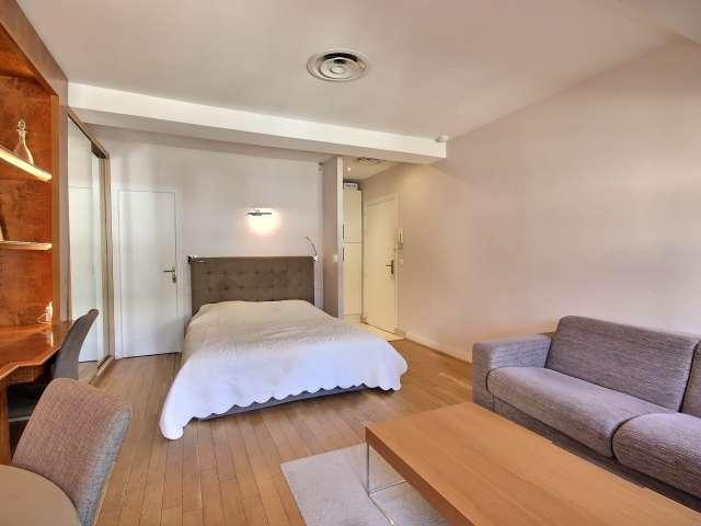 Studio meublé à louer 32 m² Champs Élysées Paris