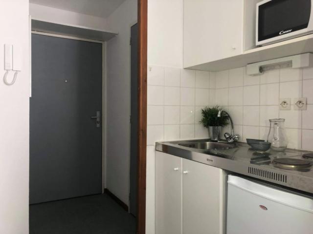 STUDIO MEUBLE A LOUER A SAINT ETIENNE