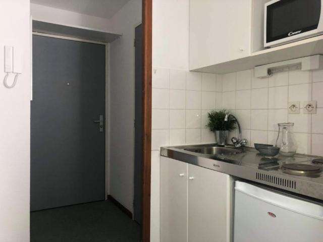STUDIO MEUBLE A LOUER A SAINT ETIENNE