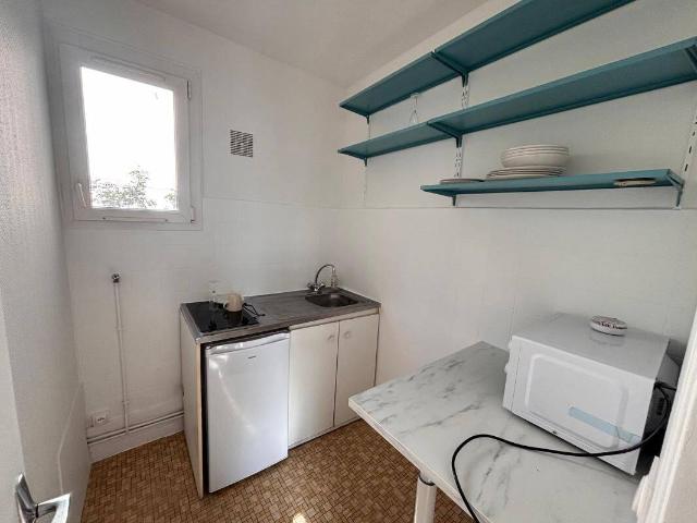 STUDIO MEUBLE A LOUER BALCON GUY MOQUET AGENCE ORPI NOUALLET