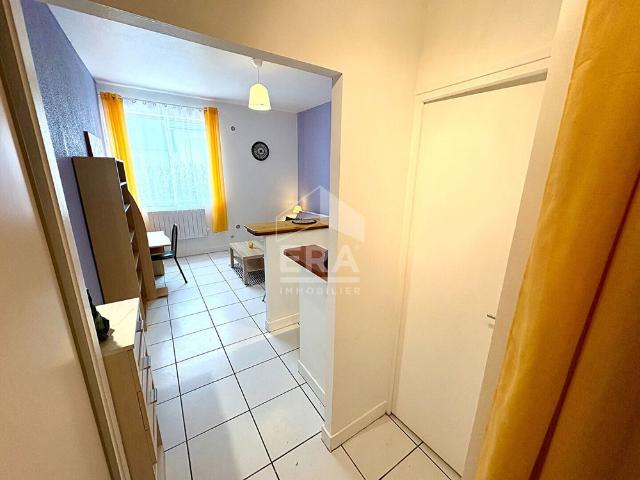 STUDIO MEUBLE A LOUER BLOIS QUARTIER CABOCHON, SECTEUR CALME, PARKING PRIVATIF