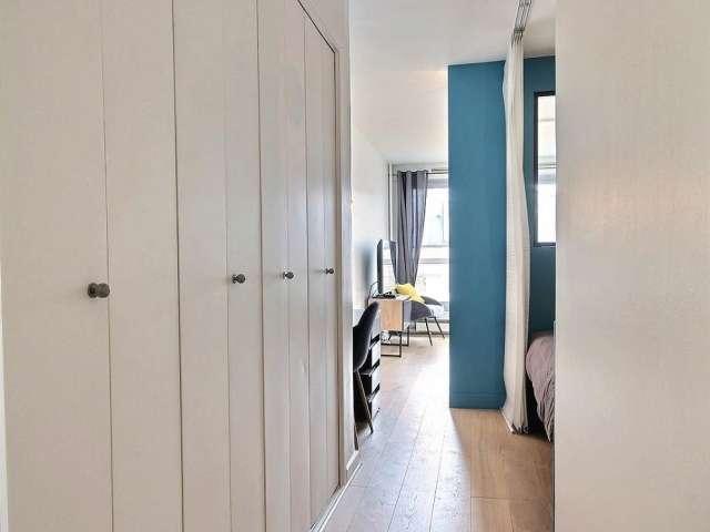 Studio meublé à louer en alcôve 27 m² Bir Hakeim Paris