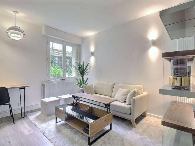 Studio meublé à louer en alcôve 27 m² Temple Paris