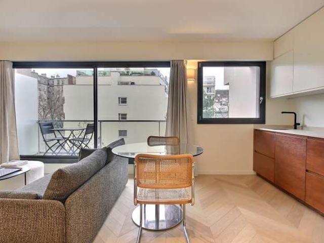 Studio meublé à louer en alcôve 29 m² Convention Paris
