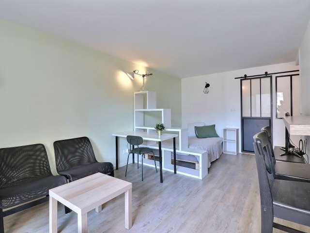 Studio meublé à louer en alcôve 34 m² Quartier Commerce Paris