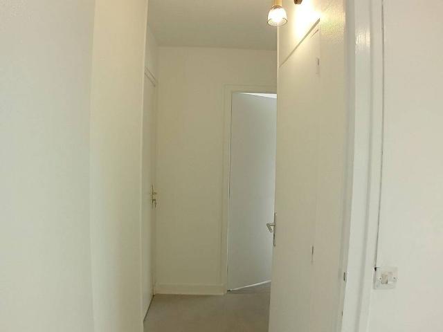 Studio meublé à louer – Landivisiau – 450 € tout compris
