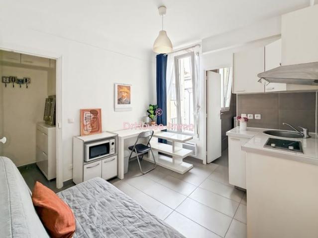 STUDIO MEUBLÉ À VENDRE Paris 19éme Porte des Lilas Limite Paris 20éme Idéal investissement locatif