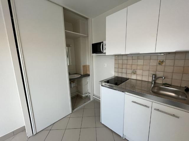 STUDIO MEUBLE BURES SUR YVETTE