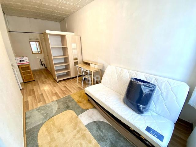 STUDIO MEUBLE BLOIS HYPER CENTRE, MOBILIER & EQUIPEMENT COMPLET