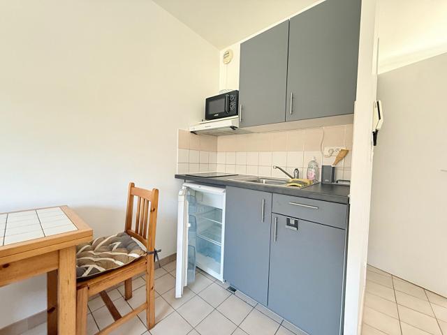 STUDIO MEUBLE BOURGES 1 pièce s 17 m2