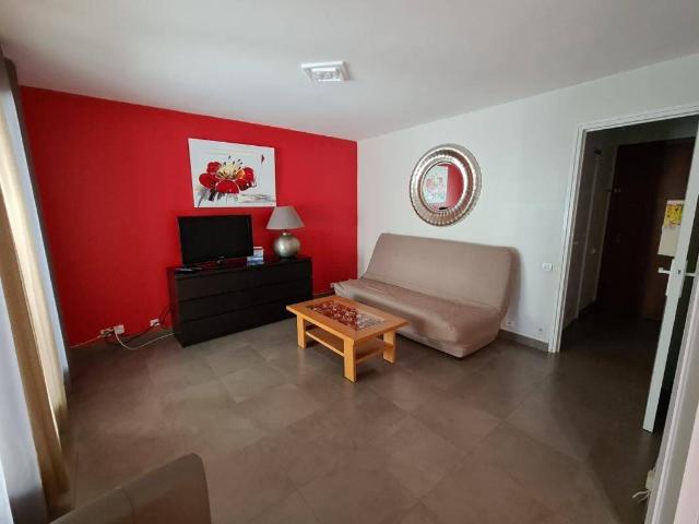 STUDIO MEUBLE CAVALAIRE SUR MER