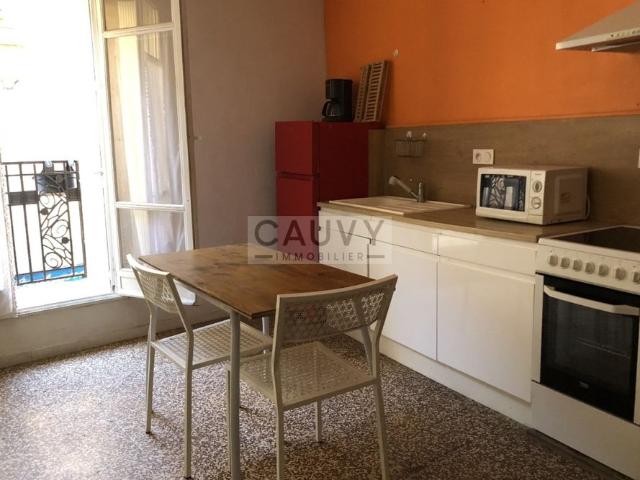 STUDIO MEUBLÉ CENTRE VILLE 32 M2