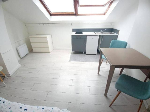 STUDIO MEUBLÉ CENTRE VILLE AMIENS
