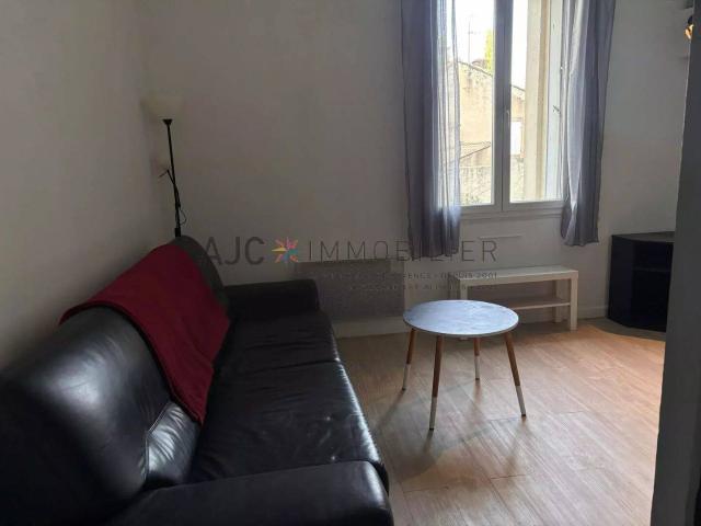 STUDIO MEUBLE CENTRE VILLE ST REMY