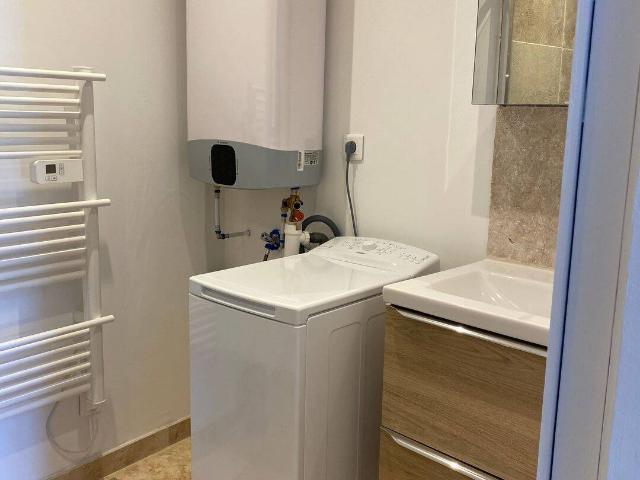 Studio meublé Climatisé sur Lauris