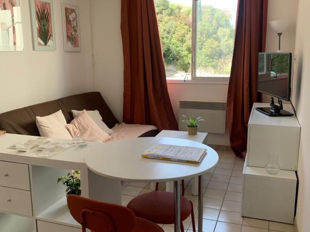 Studio meublé de 19 m² – Centre du village Cassis