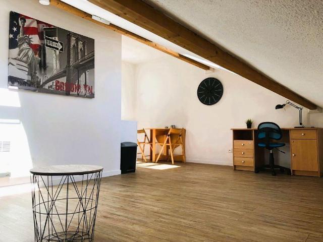 Studio meublé de 29 m2 face au Parc de la Tête d'O