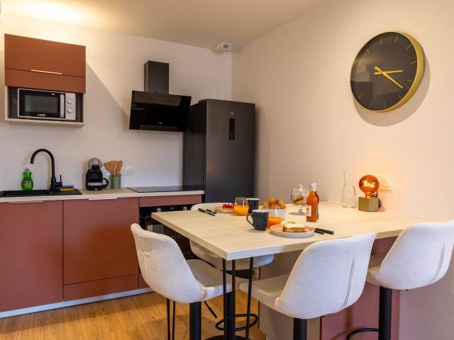 Studio meublé de 30 m² entièrement rénové – Centre ville d’Agen – Stationnement en option