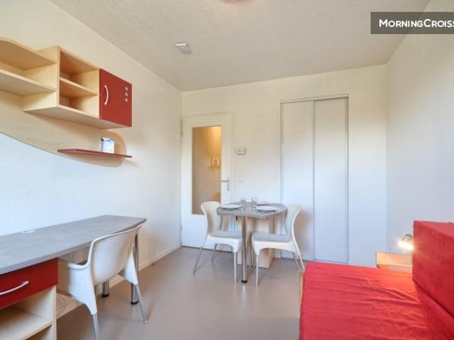 Studio meublé et équipé