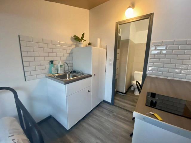 Studio meublé et rénové