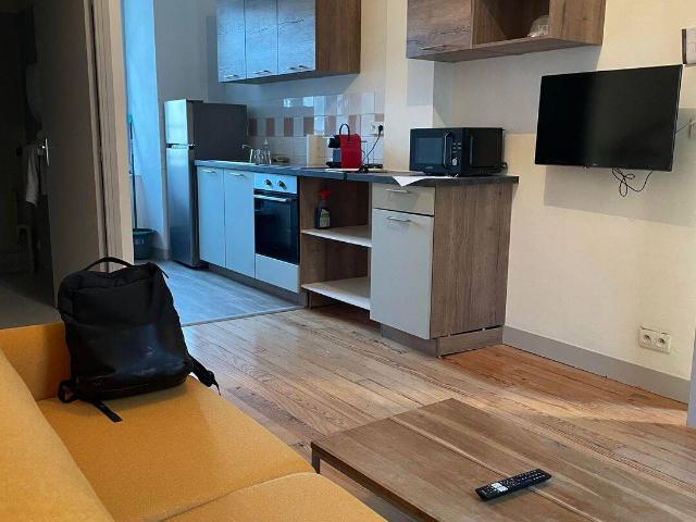 STUDIO MEUBLÉ – EMPLACEMENT IDÉAL À NOGENT SUR SEINE