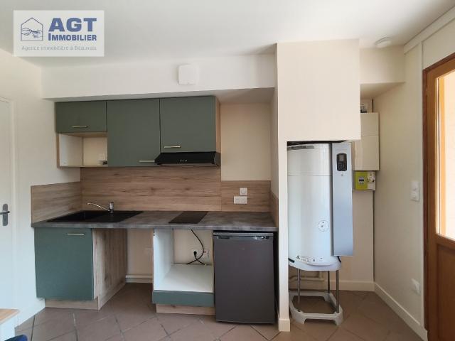 STUDIO MEUBLE EN CENTRE VILLE A BEAUVAIS