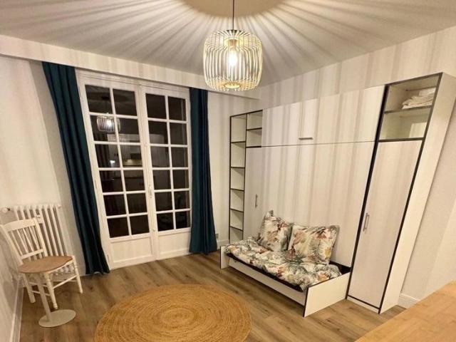 STUDIO MEUBLE EN EXCLUSIVITE DINARD
