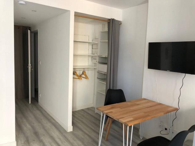 Studio meublé en plein centre