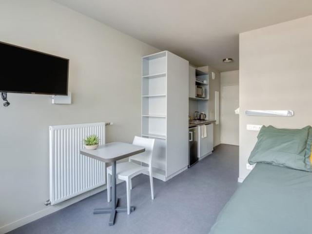 Studio meublé en résidence