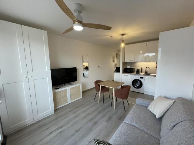 STUDIO – MEUBLE – GARAGE – 69300 – CALUIRE