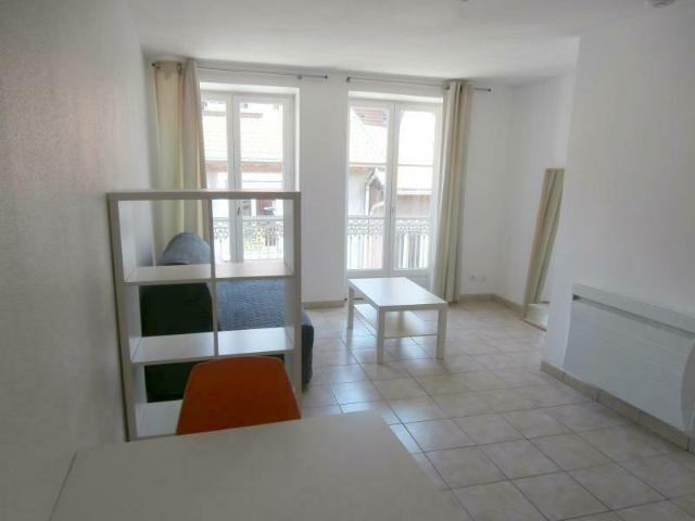 STUDIO MEUBLE HYPER CENTRE Grenoble 38000
