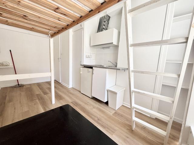 STUDIO MEUBLE HYPER CENTRE Grenoble 38000