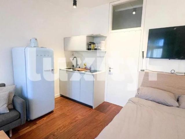 STUDIO MEUBLÉ HAUT DE GAMME AVEC TERRASSE