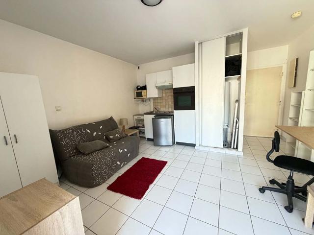 STUDIO MEUBLE JARDINS DES ALYSCAMPS