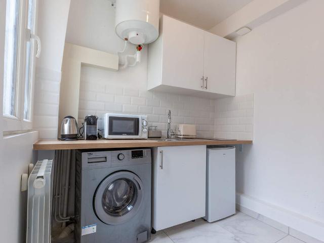 Studio meublé pour 2 à Paris 7ème Proche Tour Eiffel, 20m², Ascenseur | Ave Bosquet