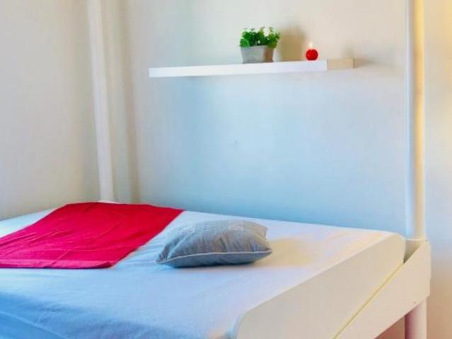 Studio meublé pour étudiant Bon TL CHF 300.00 offert !