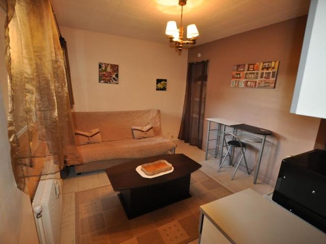STUDIO MEUBLÉ PROCHE CENTRE VILLE